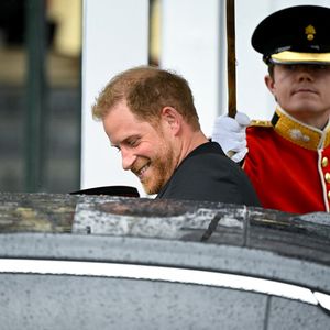 Rückreise in die USA: Prinz Harry ist bereits am Flughafen