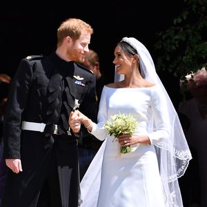 Was schenkt Prinz Harry seiner Meghan zum Hochzeitstag?