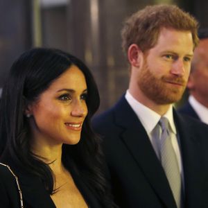 Viel Kritik: Prinz Harry und Meghan geben Statement ab!