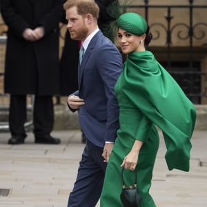 Meghan strahlt bei ihrem letzten Auftritt in grünem Dress!