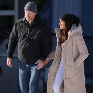 Gratisflug trotz Millionen: Hate für Prinz Harry und Meghan