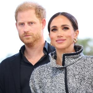 Nach Erdbeben: Prinz Harry und Meghan in Tsunami-Warnzone