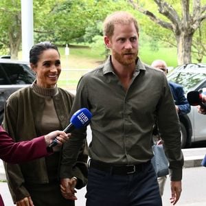 Harry & Meghans Rückkehr: Charles' Krankheit soll Grund sein