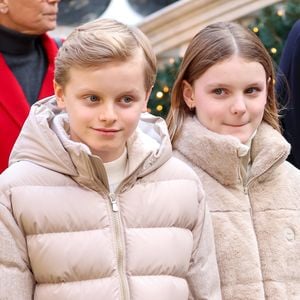 So erwachsen: Monacos Zwillinge brillieren bei Neujahrsgruß