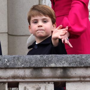 Keine Krönungszeremonie: Prinz Louis nur auf Balkon dabei