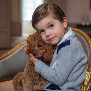 Süßes Bild! Prinz Oscar von Schweden wird sieben Jahre alt