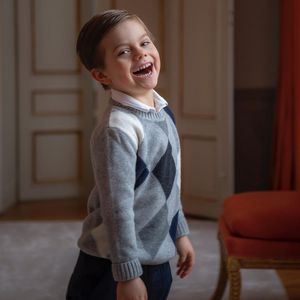 Fünfter Geburtstag: So süß ist Prinz Oscar auf neuen Fotos!