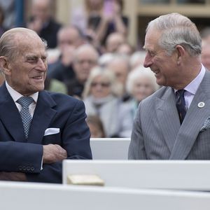 Krankenhausbesuch: Erzählte Prinz Charles Philip vom Megxit?