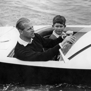 Prinz Charles erinnert sich an Kindheit mit Papa Philip