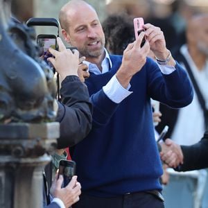 Achtung Selfie: Prinz William bekommt unerwartet Nachhilfe