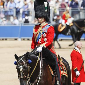 In Uniform: Prinz William probt für Trooping the Colour!