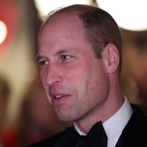 Daneben? Prinz William scherzt über kranke Royal-Familie