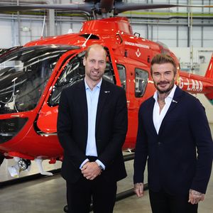 Prinz William und David Beckham mustern Millionen-Helikopter