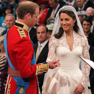 William und Kates Hochzeit brach gleich sechs royale Regeln