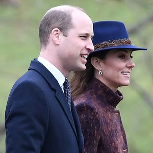Mit stylischem Hut: Hier gehen William und Kate zur Kirche