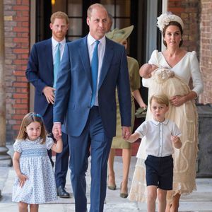 Erstes Geschwister-Pic: Louis & Charlotte tragen Second-Hand