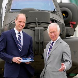 Royales Drama: Prinz William brodelt wegen Charles' Befehl