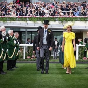 Prinz William und Kate teilen unvergessliche Sommerfotos