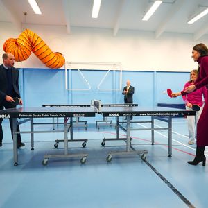 Süß: Prinz William und Kate liefern sich Tischtennis-Battle
