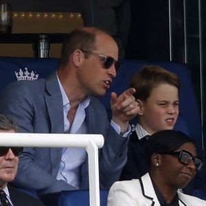 Papa-Sohn-Zeit: Prinz William mit George bei Fußballspiel