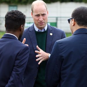 Beim Fußball: Prinz William spricht sich gegen Rassismus aus