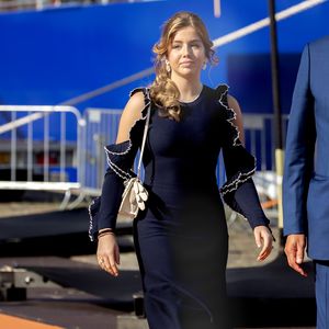 So stylish meistert Prinzessin Alexia ersten Solo-Termin!