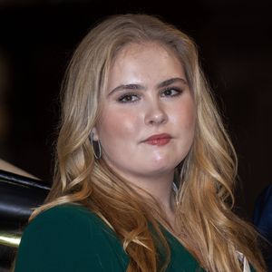 Nach Mafia-Drama: Prinzessin Amalia meistert ersten Auftritt