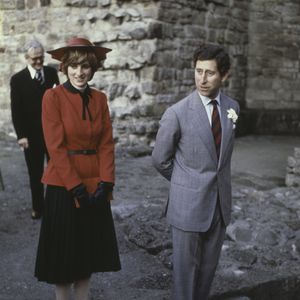 Wollte sich Diana nicht von Prinz Charles scheiden lassen?
