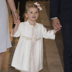 Kleine Patriotin: Prinzessin Estelle ganz erwachsen