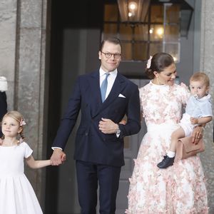 Prinz Oscar & Schwester Estelle: Neue süße Frühlingsbilder!