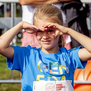 Kleine Sportskanone: Estelle von Schweden beim Spiele-Spaß