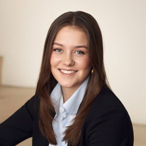 Fast 18: Neue Fotos von Prinzessin Isabella veröffentlicht