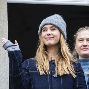 Sportlich: Prinzessin Josephine wandert mit ihren Eltern