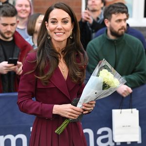 Blumen statt Krone: Bricht Prinzessin Kate etwa Tradition?