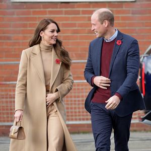 Nach Pause: Prinzessin Kate und William strahlen bei Termin!