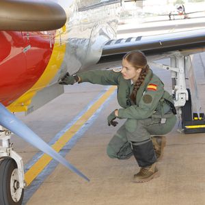 Prinzessin Leonor meistert ersten Solo-Flug im Kampfjet