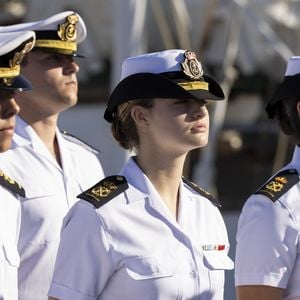 So professionell tritt Prinzessin Leonor mit der Marine auf