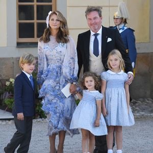 Wieder in Schweden: Prinzessin Madeleines Familie ist happy