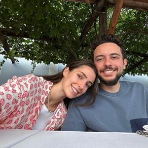 Prinz Hussein und Rajwa begeistern mit Neujahrsfamilienfoto