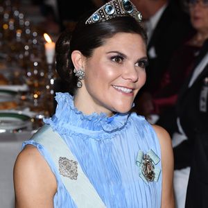 Coole Mini-Prinzessin: Estelle amüsiert sich mit Drag-Queens