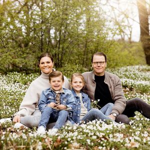 Blumige Pfingstgrüße: Neue Bilder der schwedischen Royals