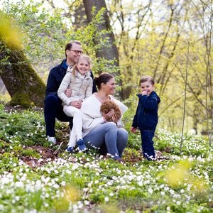 Familien-Pic: Prinzessin Estelle mausert sich zu junger Dame