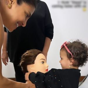 So niedlich verhält sich Priyanka Chopras Tochter am Set!