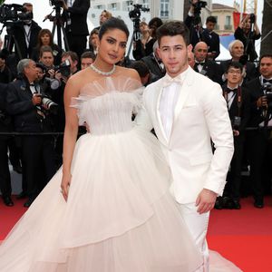 23 Meter langer Schleier: Priyanka Chopra hatte Nackenkrampf
