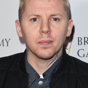 Professor Green bricht sich Halswirbel nach Horror-Unfall!