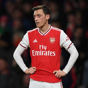 Wirbel um Foto: Mesut Özil & Amine sind offenbar verlobt!