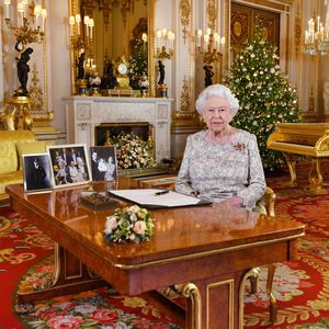 Shitstorm für die Queen: Ist ihr goldenes Piano zu dekadent?