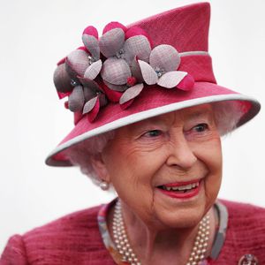 Queen involviert? "Paradise Papers" sorgen für Royals-Unruhe