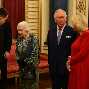 Inmitten des Andrew-Skandals: Royals strahlen Probleme weg!