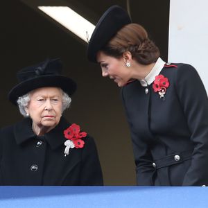 Queen Elizabeth II. soll Kate lange nicht getraut haben!
